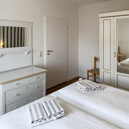 Haus Therese *fewo 12* Апартаменты Витдюн