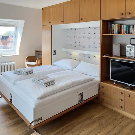 Haus Therese *fewo 12* Апартаменты *
